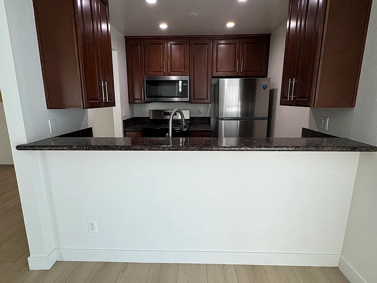 10911 Rochester Ave #102 — Photo 2