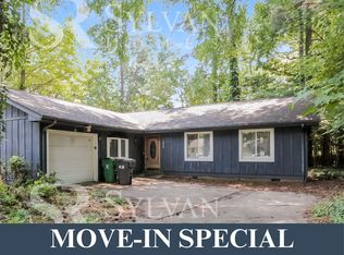 1049 Pineborough Rd, Charlotte, NC 28212