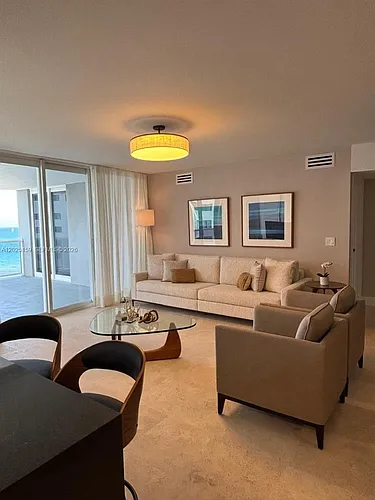 6301 Collins Ave #908 Photo 1