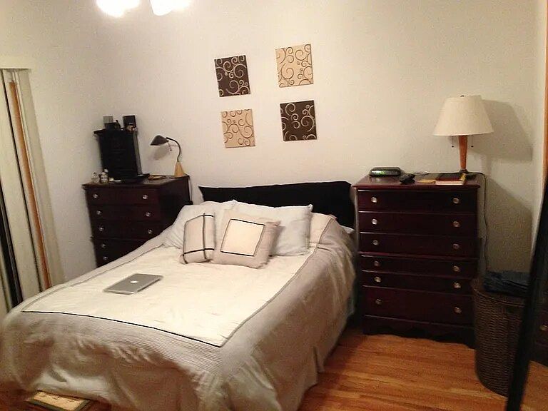 1st image of 1107 W Cornelia Ave #2