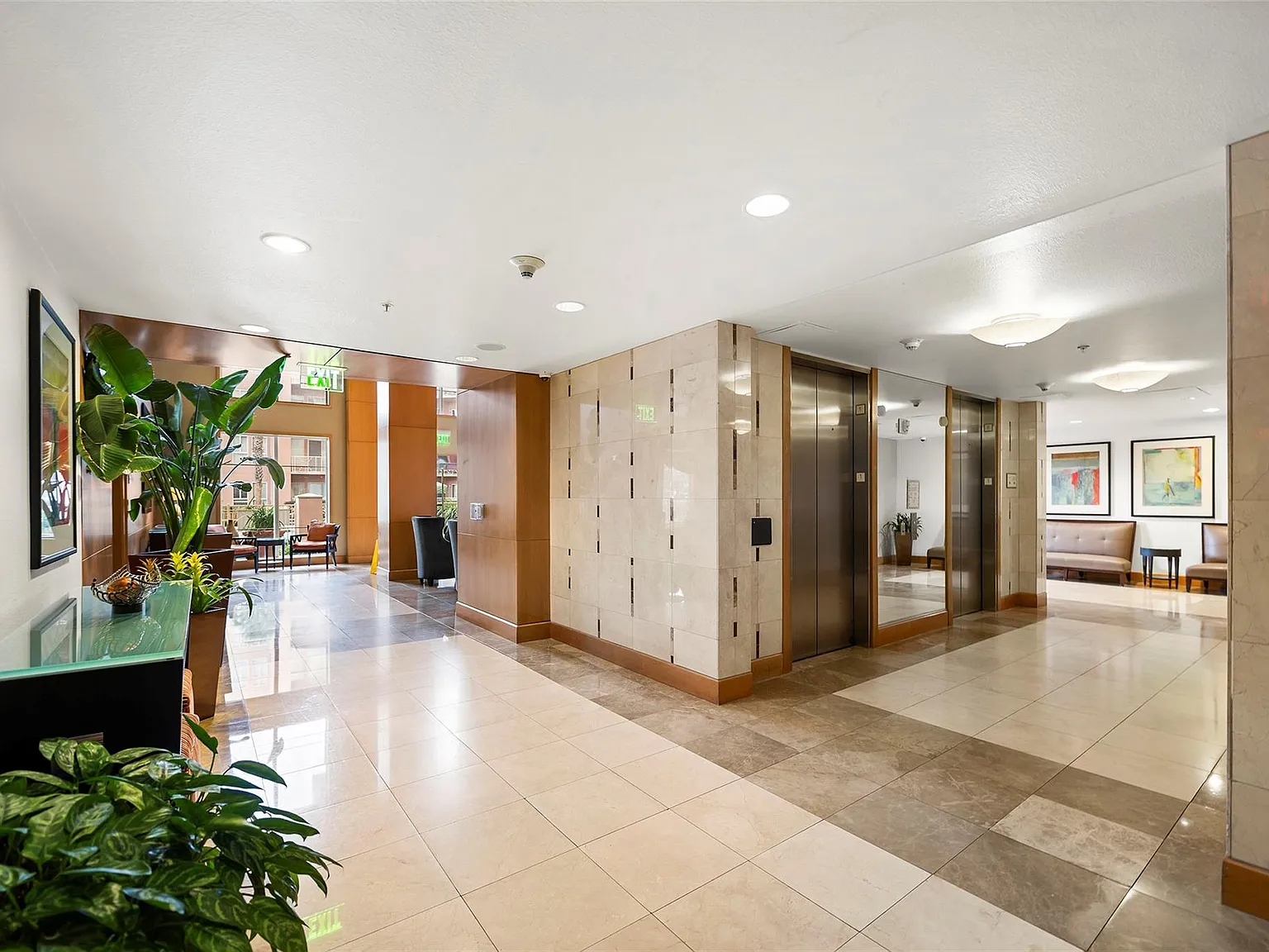 2 bed, 2.0 bath, 1357 sqft, $2,499 — Photo 4