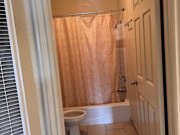 4th image of 508 E 35th St #B