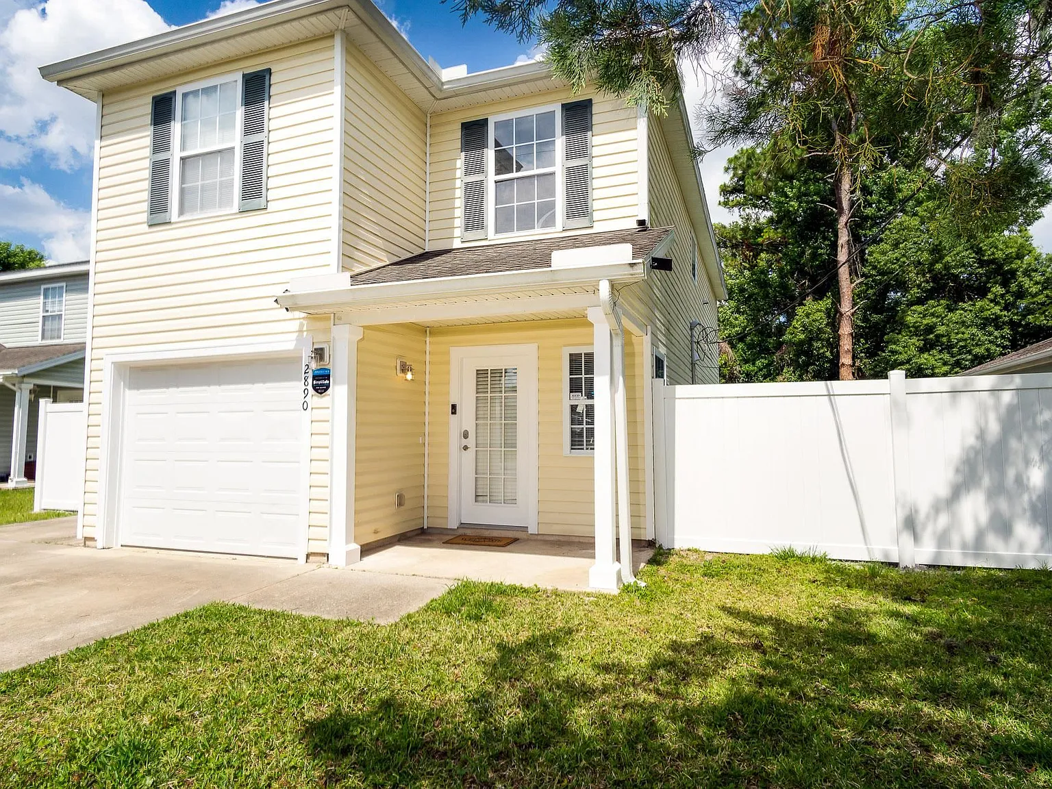 3 bed, 2.5 bath, 1603 sqft, $2,500 — Photo 1