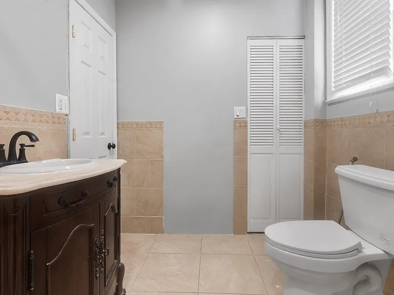 271 Cator Ave #1 — Photo 11
