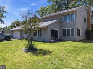 109 Harvest Ln, Sterling, VA 20164