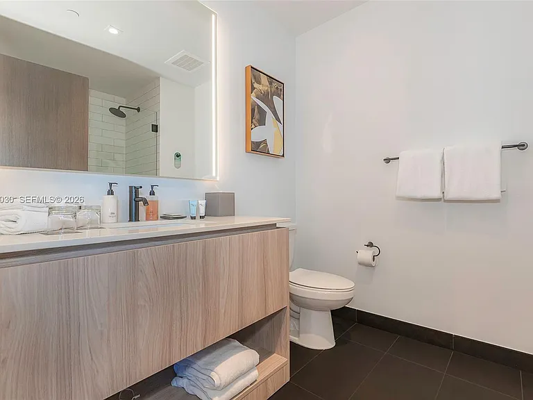 398 NE 5th St #4001 — Photo 58