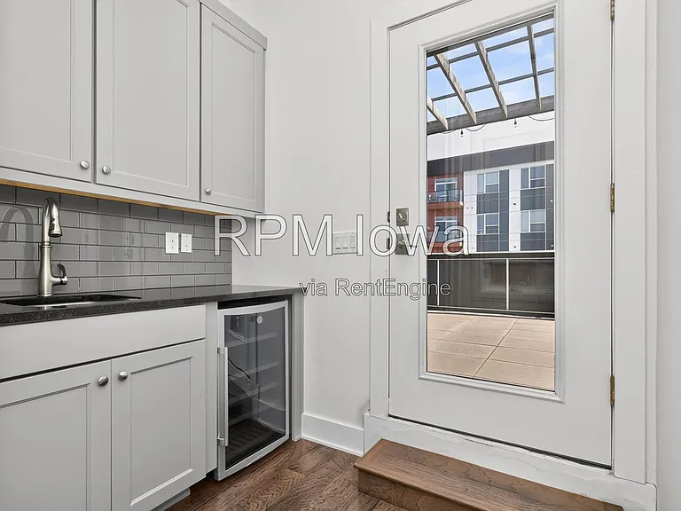 244 E Center St — Photo 29