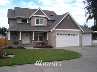 8907 119th Ct E, Puyallup, WA 98373
