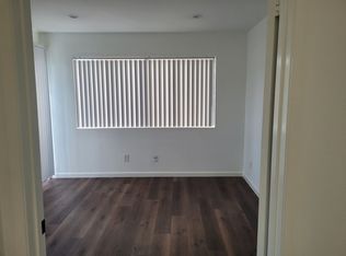 14410 Dickens St, Sherman Oaks, CA 91423
