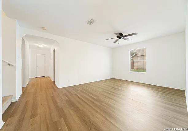 233 Sophia Cir — Photo 3