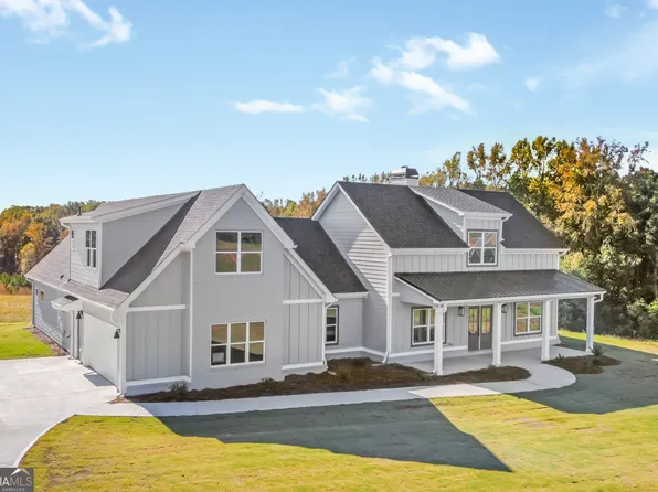 106 Red Oak Ln, Carrollton, GA 30116