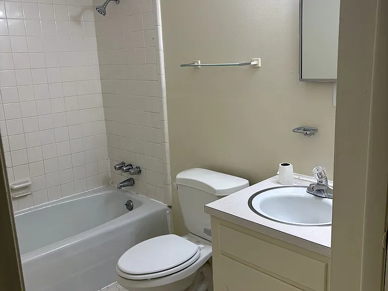 205 Durst Ave W #211C — Photo 7