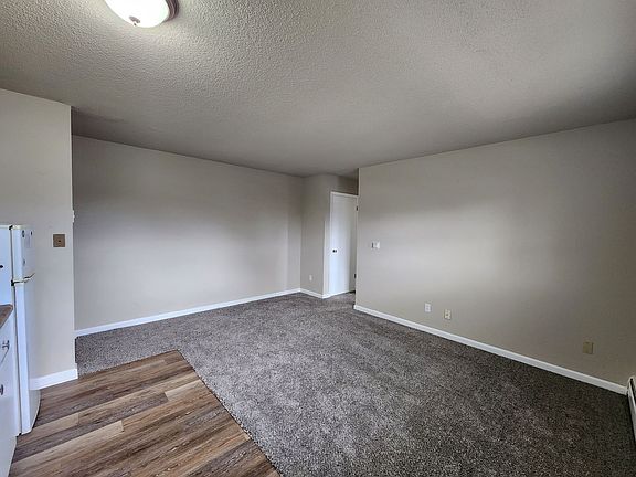 3rd image of 410 S 6th St #1