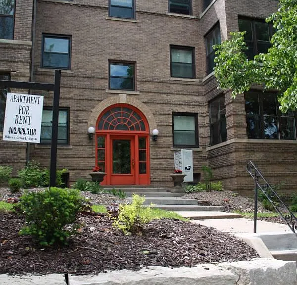 3105 Dewey Ave #1 — Photo 2