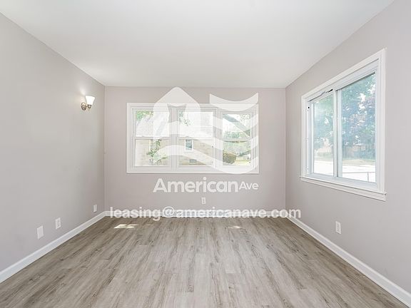 3-Living Room