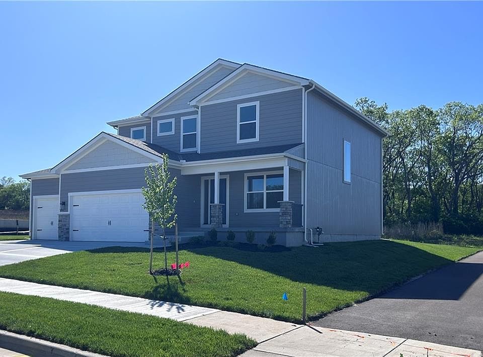 1st image of 838 Reed Dr