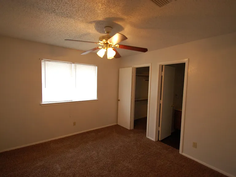 608 Lillard Rd #B — Photo 7