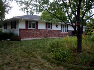 180 S Pleasant St, Whitewater, WI 53190