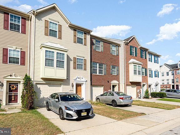 2nd image of 7273 Mockingbird Cir