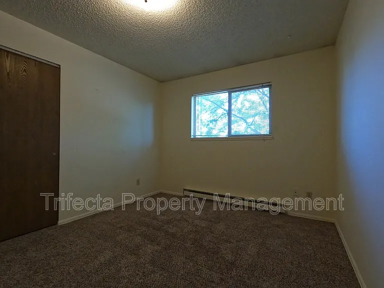 1644 E Pitkin St #D — Photo 10