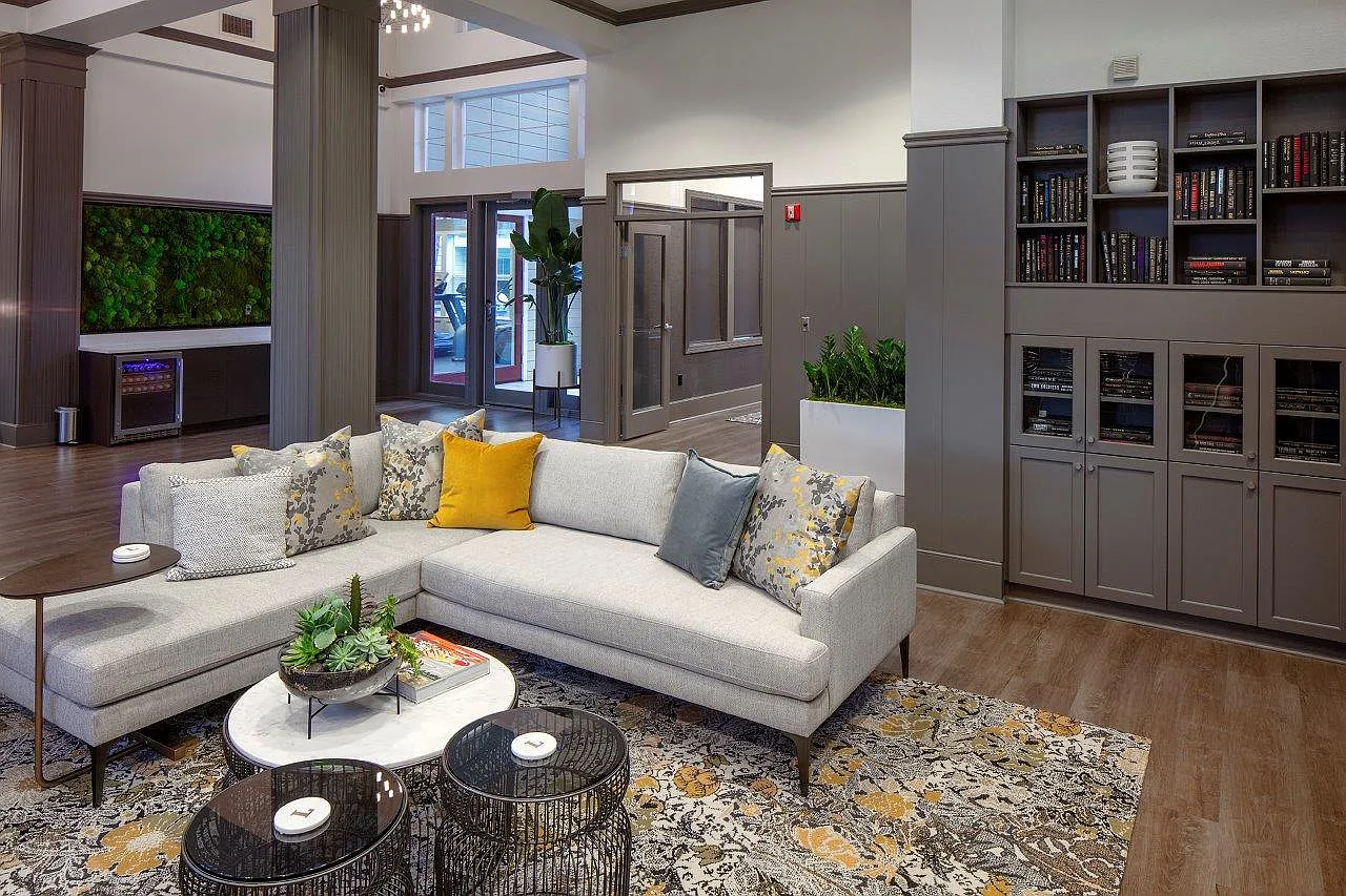 LionsGate South — Photo 1