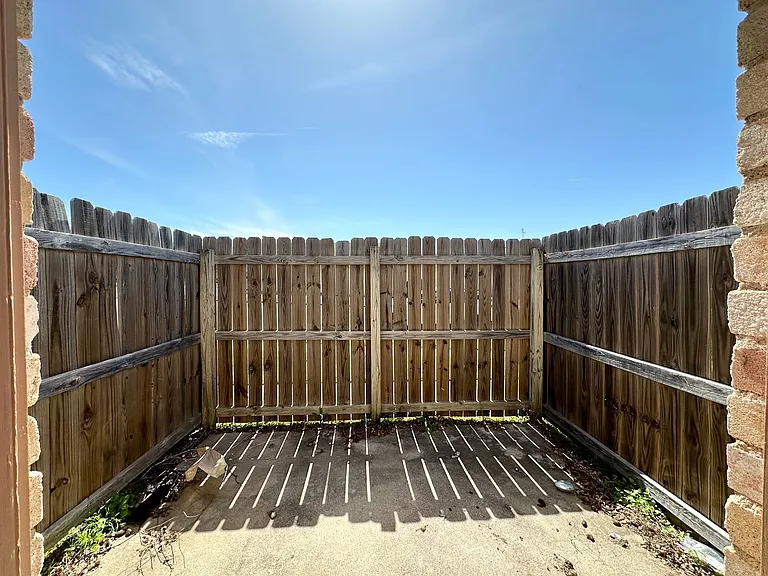 2101 Robert E Lee Dr — Photo 33