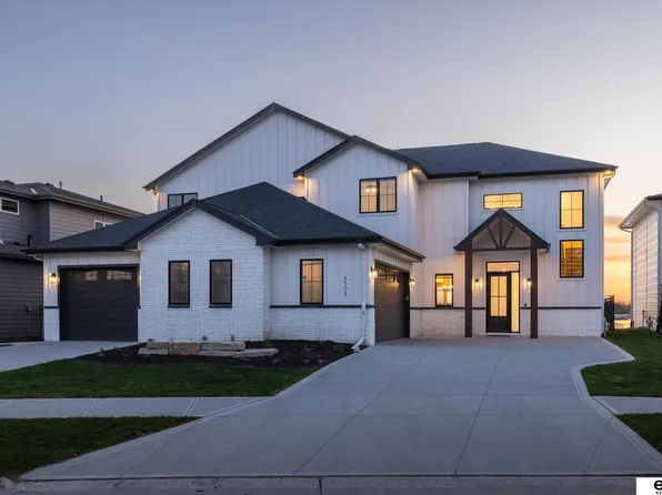 6508 N 289th Cir, Valley, NE 68064