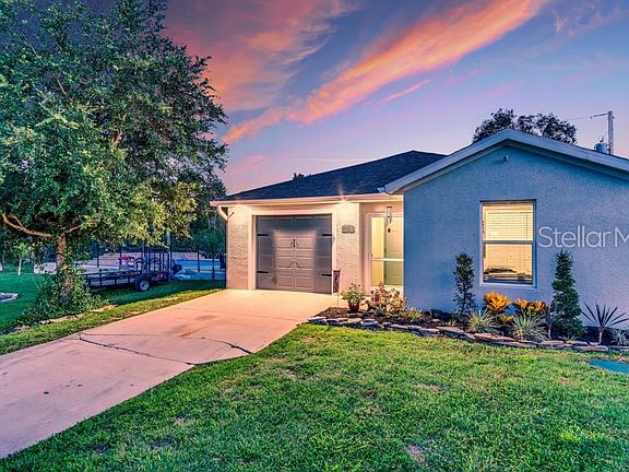 2nd image of 27349 Aloha Dr
