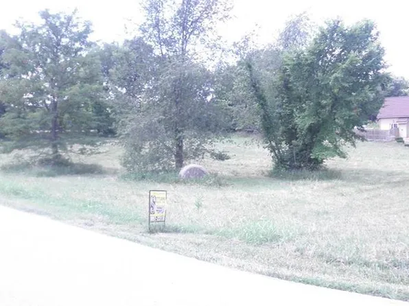 3211 W 164th Ter, Stilwell, KS 66085