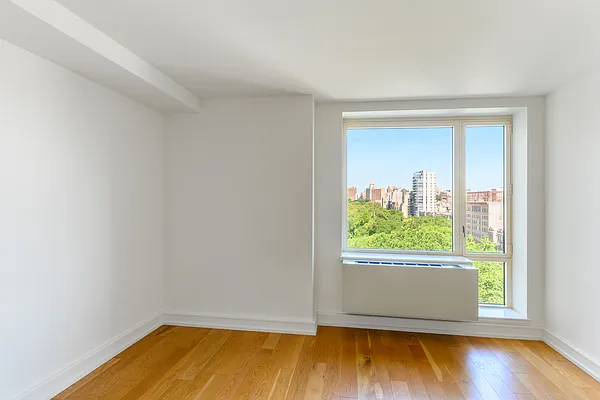 Rented by Douglas Elliman | media 19