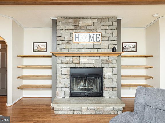 3rd image of 120 Homeplace Ct