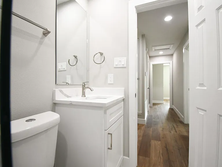 2805 Cornell Cir — Photo 8