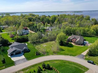 Ormand Beach Ct, Oshkosh, WI 54904