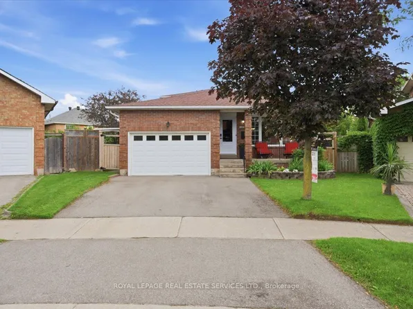 2035 Pen St, Oakville, ON L6H 3L2
