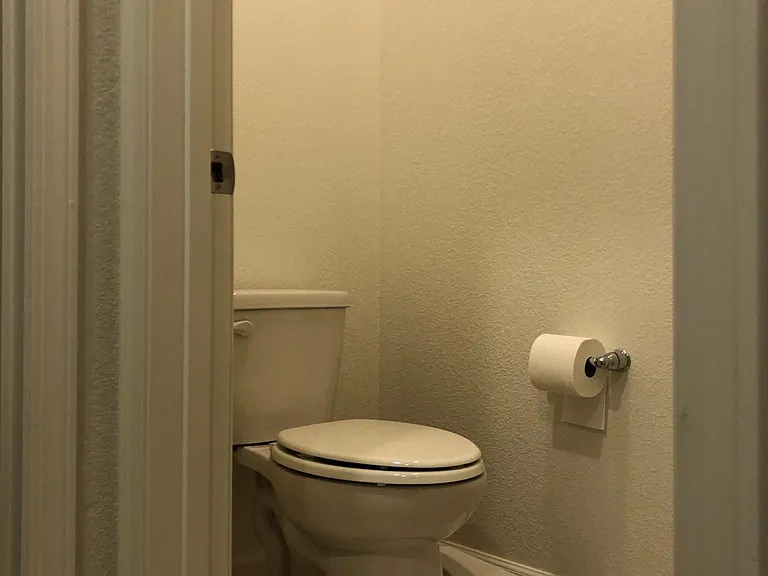 120 W Hayward Ln — Photo 12