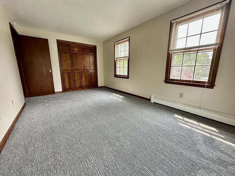 1st bedroom