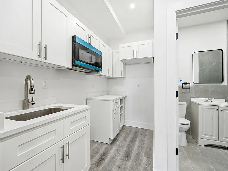 2152 Muliner Ave #1B — Photo 6