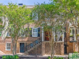 22 W Taylor St, Savannah, GA 31401