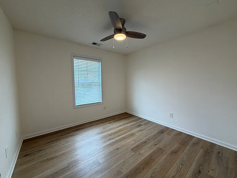 3892 Plymouth Rock Dr — Photo 16