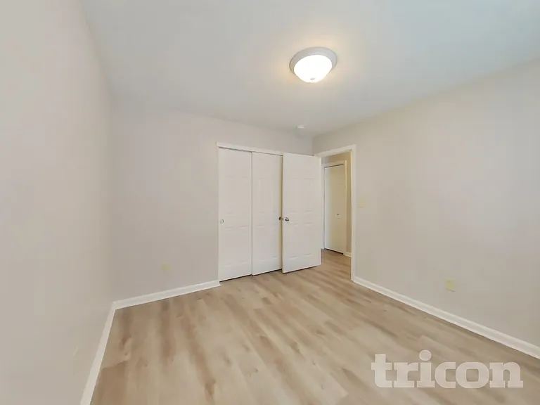949 Knox Dr — Photo 12