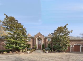 22 Willow Rd, Woodmere, NY 11598