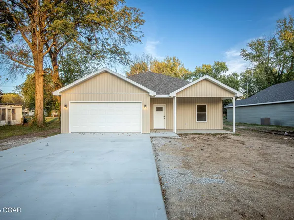 800 Maple St, Lamar, MO 64759