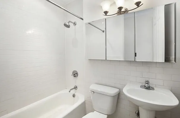 Rented by Smart City Real Estate LLC | media 9