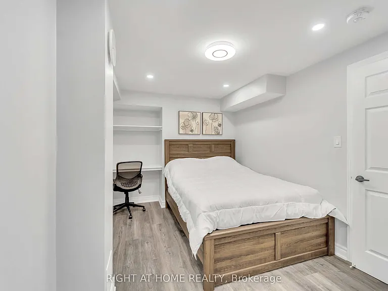 3253 Liptay Ave #BASEMENT — Photo 24