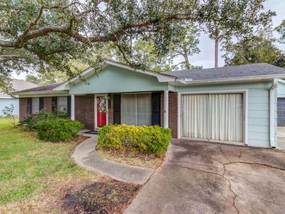 1000 Saratoga Dr, Long Beach, MS, 39560
