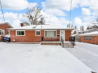 1009 1st St, Rochester, MI 48307