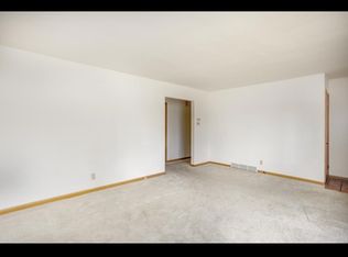 2025 24th St, Rockford, IL 61108