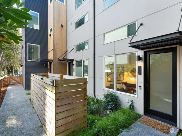 8553 Interlake Avenue N #D, Seattle, WA 98103