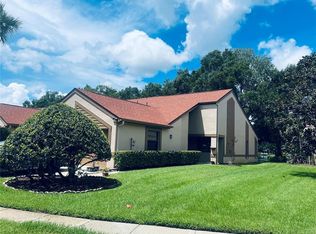 3458 Hillmoor Dr, Palm Harbor, FL 34685