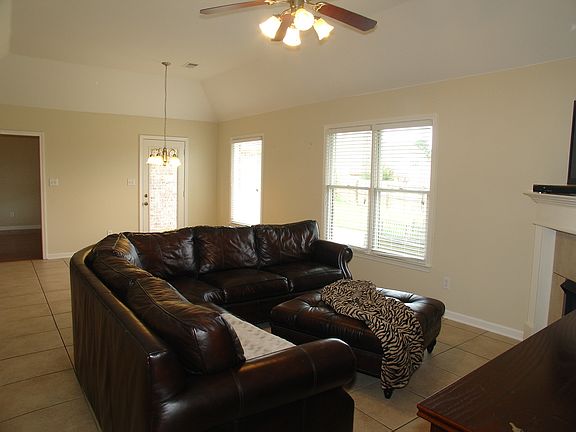 2nd image of 1523 Hamilton Hill Dr
